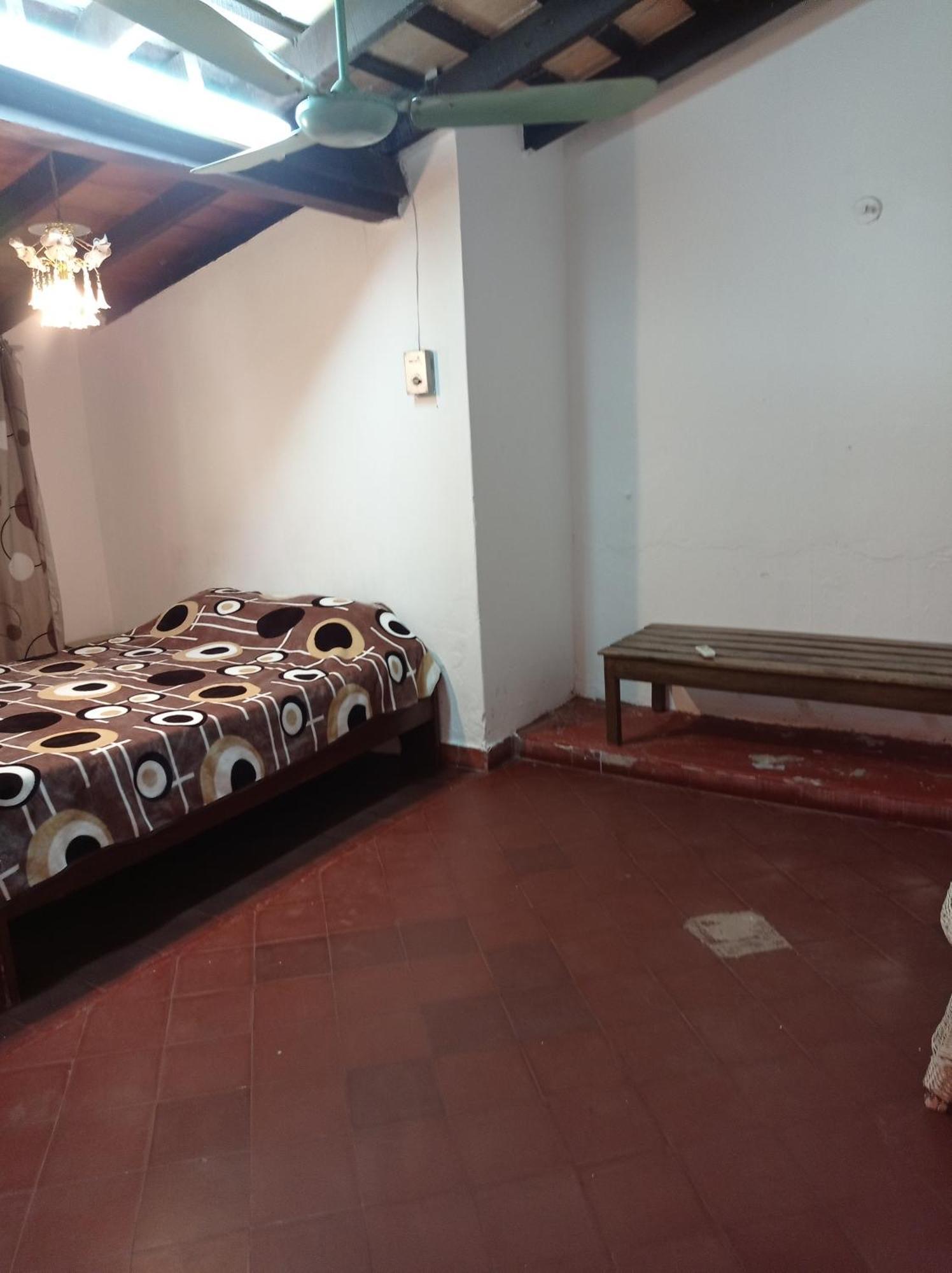Hotel La Aparesida Арегуа Экстерьер фото
